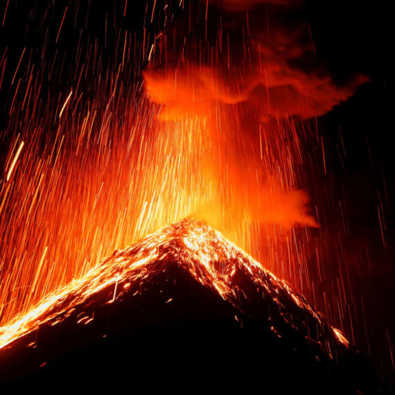 Počela hitna evakuacija stanovništva: Ljudi u skloništima, škole i auto–putevi zatvoreni FOTO/VIDEO