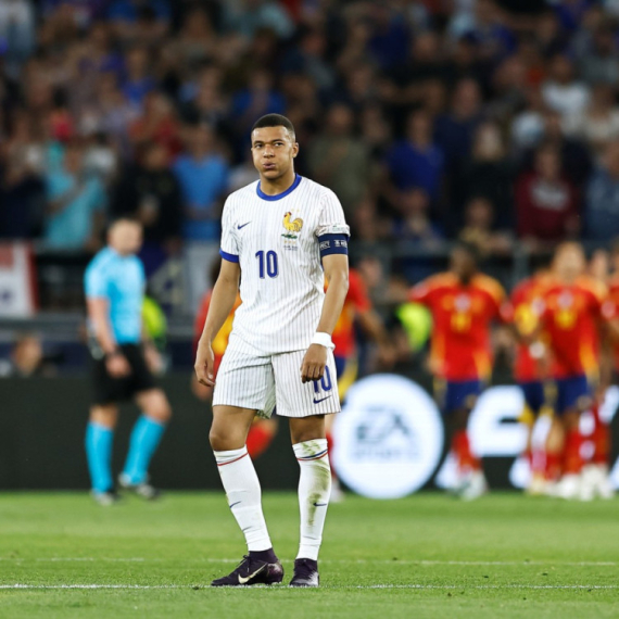 Mbape ogorčen posle poraza: "Ako je nadoknada pet minuta, onda se mora igrati pet minuta"