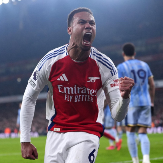 Brazilac ostaje u Arsenalu