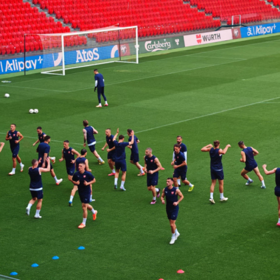 B92.sport u Tirani: Piksi spušta puls dok "Orlovi" šire krila na "Er Albaniji" VIDEO