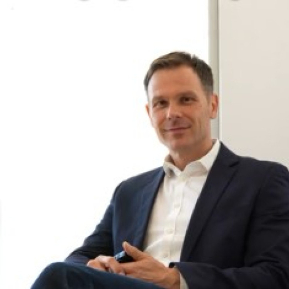 Siniša Mali na TikToku: Možda gubim u padelu, ali zato pobeđujem u monopolu VIDEO