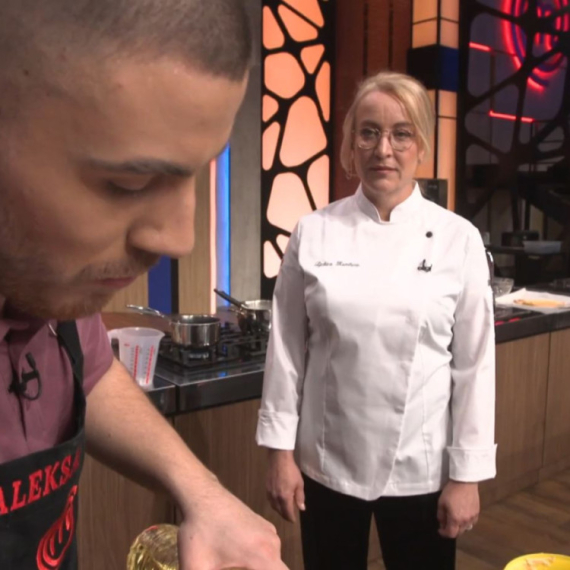 "Gurnuo bih glavu u majonez samo da me ne vidi!" VIDEO