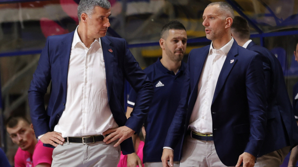 Mega predstavila novog trenera – ispratila Baraća i Veličkovića