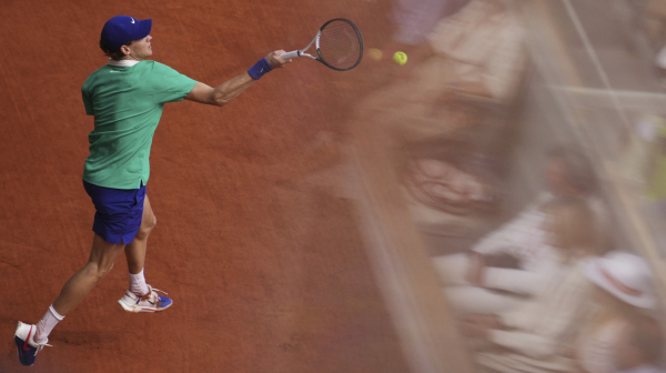 Spektakularni Alkaras i očajni Siner – šokantna scena u finalu Rolan Garosa!