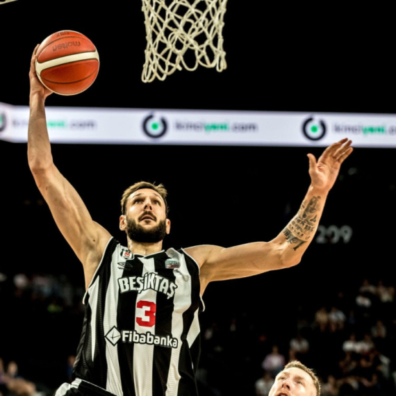 Alimpijević i Plavšić srušili Efes!