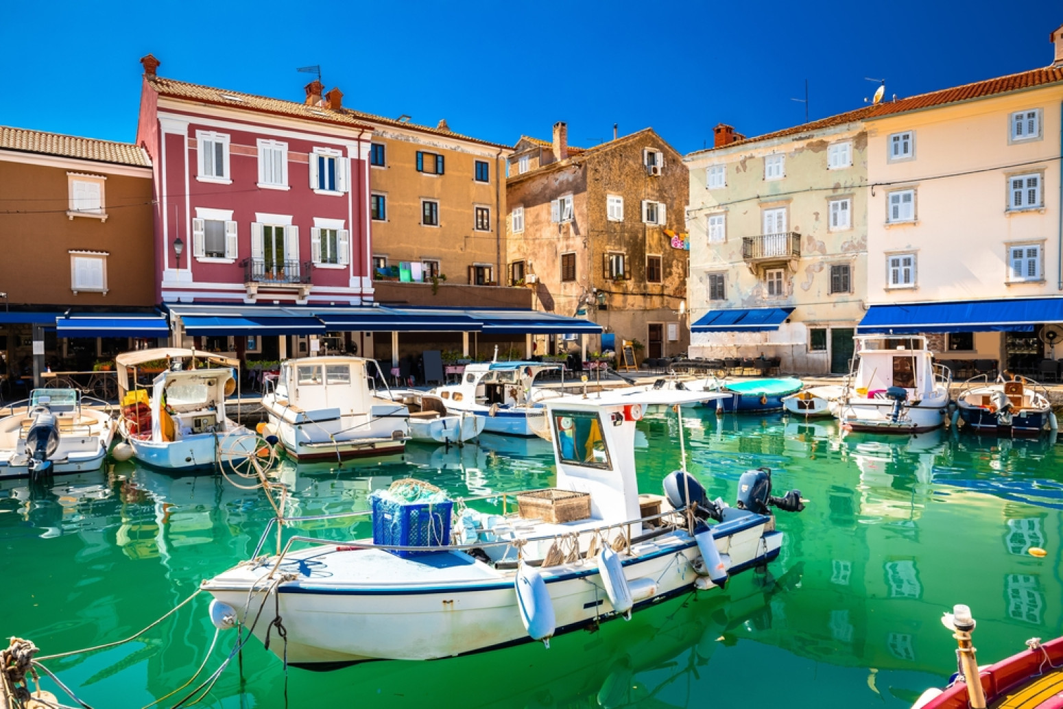 Elita letuje na ovom hrvatskom ostrvu: Krije jednu od najlepših plaža na svetu FOTO