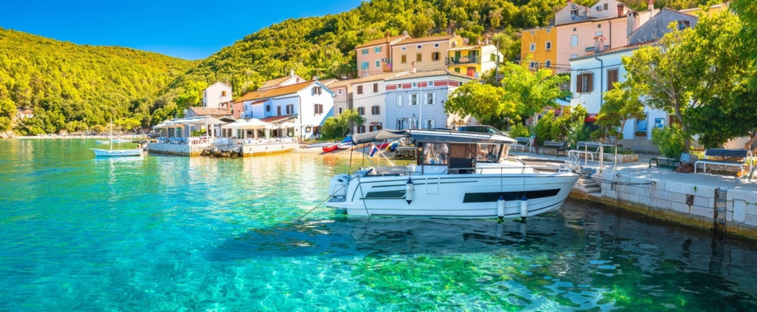 Elita letuje na ovom hrvatskom ostrvu: Krije jednu od najlepših plaža na svetu FOTO