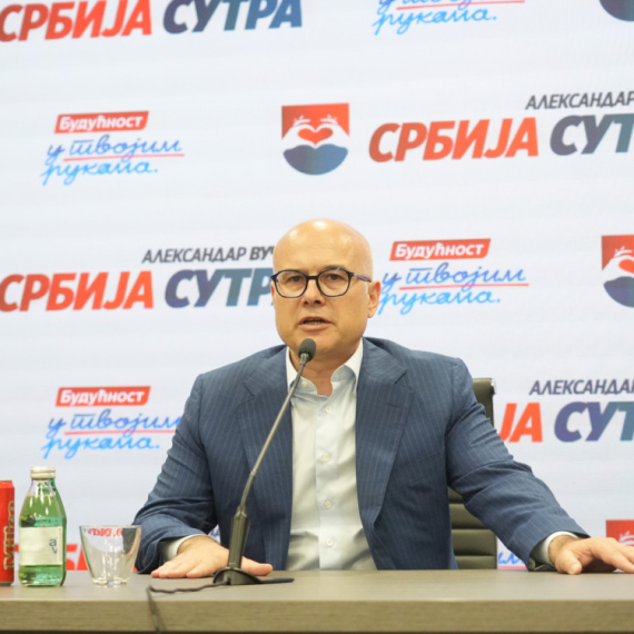 Vučević: Dve grupe po 70 motociklista iz Novog Sada podržalo studente; Zahvalio policiji na asistenciji