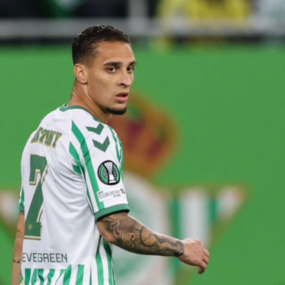 Junajted je zbog straha od Arsenala dao 100 miliona evra