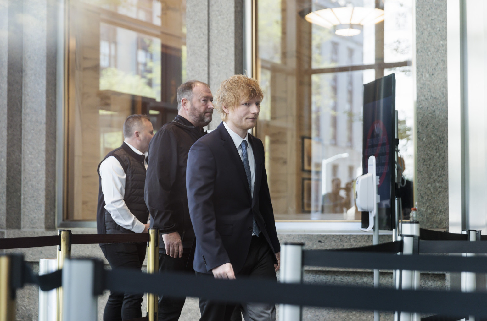 Ed Širan angažovao 24-časovno obezbeđenje: "Plašim se opasnih ljudi" FOTO