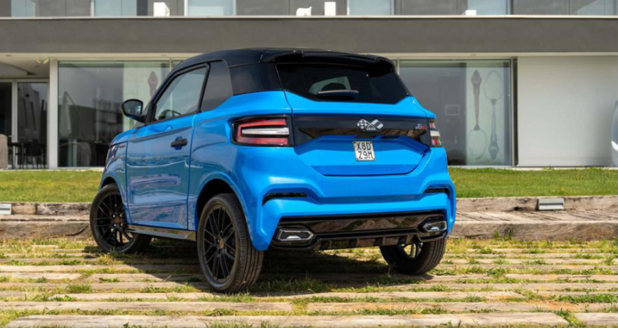 Najsporiji krug na Nirburgringu ikada: Francuski automobil postavio neobičan rekord FOTO