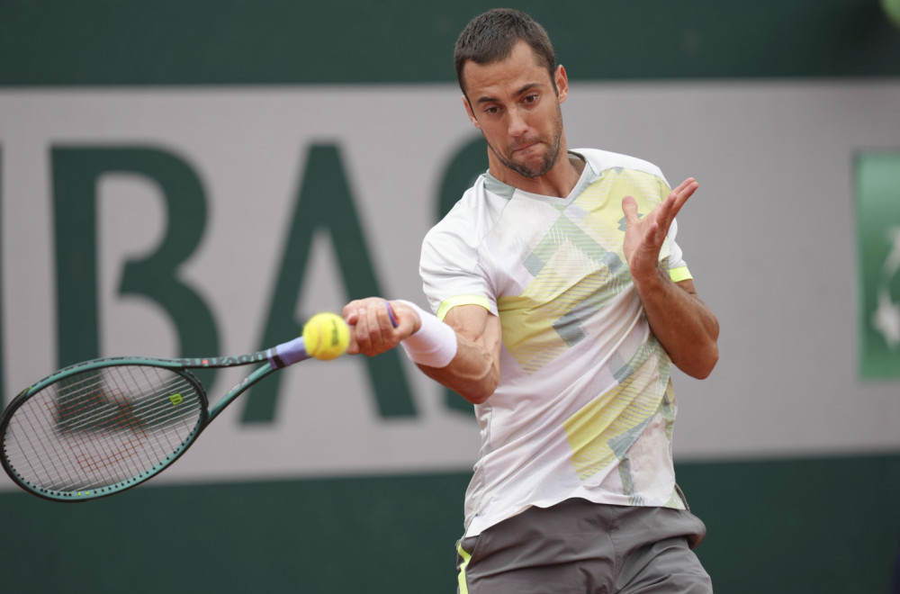 Đere se "okliznuo" na travi protiv 195. na svetu