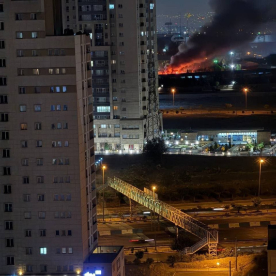 Panika u Izraelu, građani se spremaju za napad; Odjekuju sirene; "Ostanite blizu skloništa"