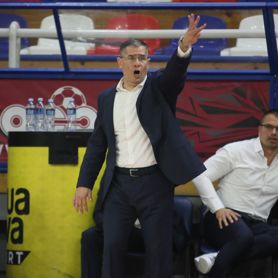 "Hvala igračima što su čekali meč sa Partizanom, krivo mi je što nismo u punom sastavu"