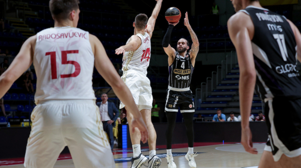 Vašington sa 40 poena "izrešetao" FMP – Partizan srušio "Pantere"