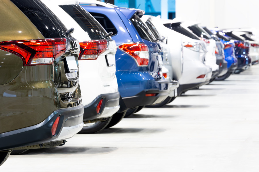 Najezda velikih i teških automobila: Kako gradovi pokušavaju da se odbrane od njih