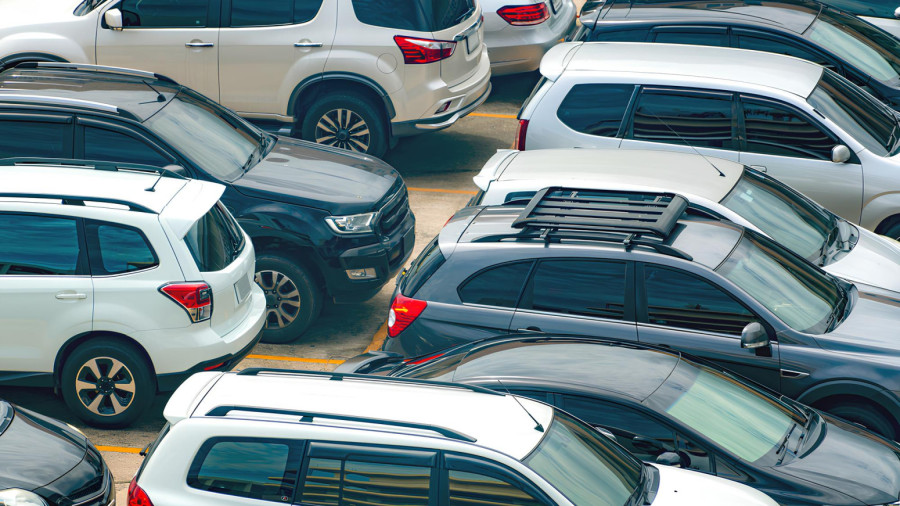 SUV nije uvek bezbedniji od limuzine: Evo zbog čega stručnjaci upozoravaju vozače