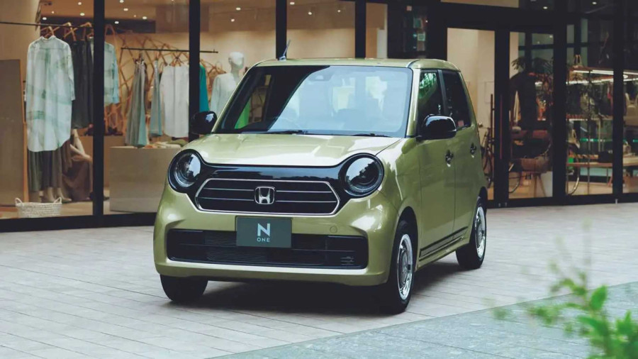 Trampa oduševili mali japanski automobili: Možemo odmah da ih pravimo kod nas