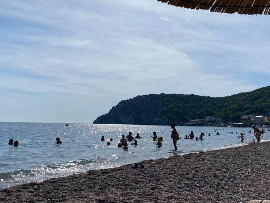 Uprkos slaboj sezoni u Crnoj Gori, cene divljaju: Katastrofa