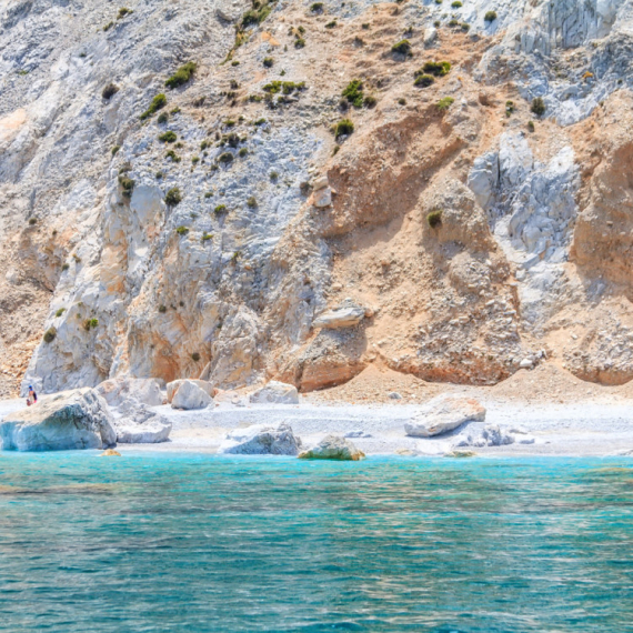 Grčko ostrvo sa 27 stepeni u septembru: Zovu ga "raj na zemlji", mnogima omiljena destinacija za jesenji odmor