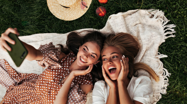 Iza milog lica skrivaju tamu: Ovi horoskopski znakovi su rođeni glumci