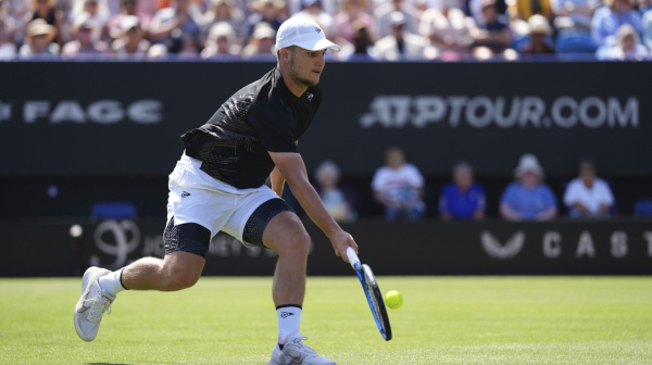 Kecmanović pao posle preokreta u Istbornu