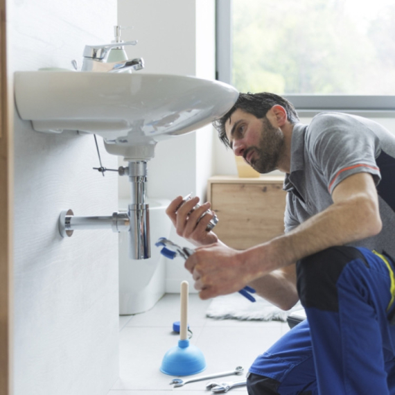 "Preterali smo sa kancelarijskim zanimanjima, trebaju nam električari i vodoinstalateri"