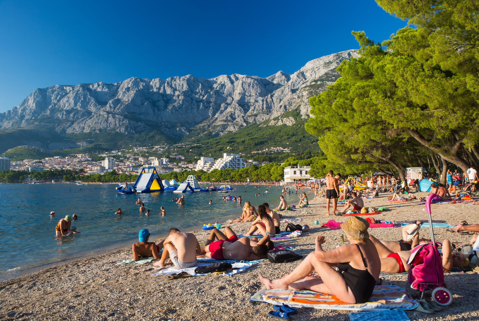 Plate 1.300 evra, a cene kao u Beču; Turisti opleli po komšijama