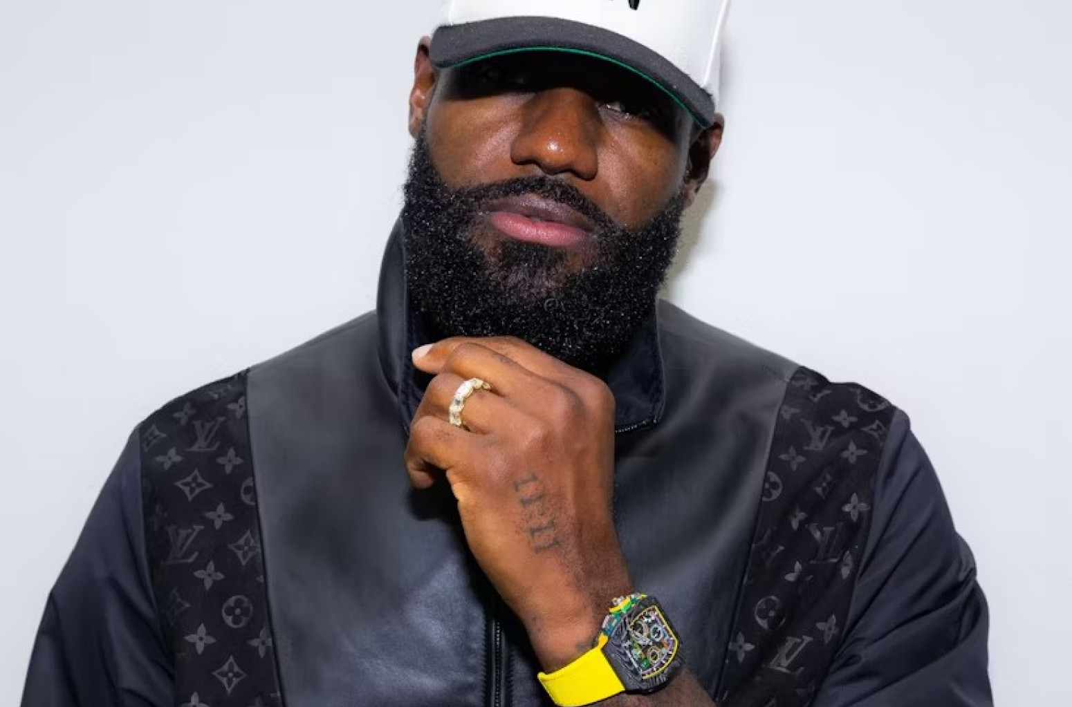 Lebron Džejms dizajnirao sat: Napravljeno samo 150 komada, košta papreno FOTO