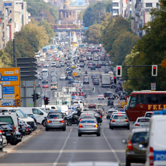 Potpuni kolaps: Sindikat pokrenuo štrajkove, javni prevoz u zemlji paralisan