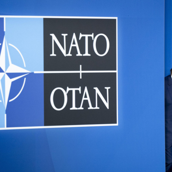 NATO se sprema za rat sa Rusijom; Ključno pitanje – na koju će stranu stati SAD?