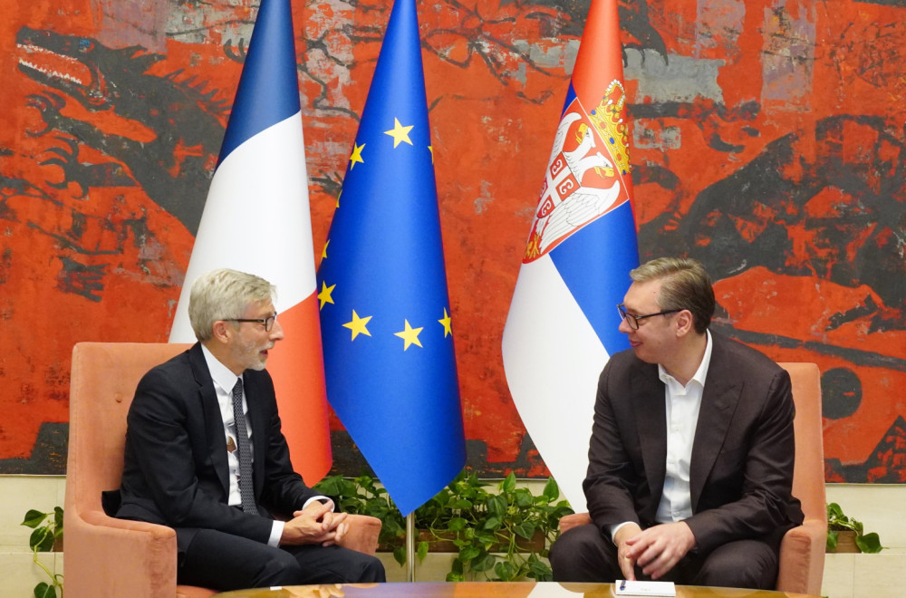 Vučić primio u oproštajnu posetu Pjera Košara: "Zahvalio sam ambasadoru na predanom radu" FOTO