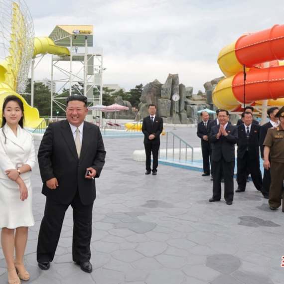 Kim Džong Un otvorio letovalište: Tobogani, bazeni i prostrana plaža FOTO