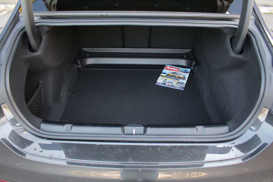 Test električnog automobila: Mercedes EQE – ništa bez tradicije