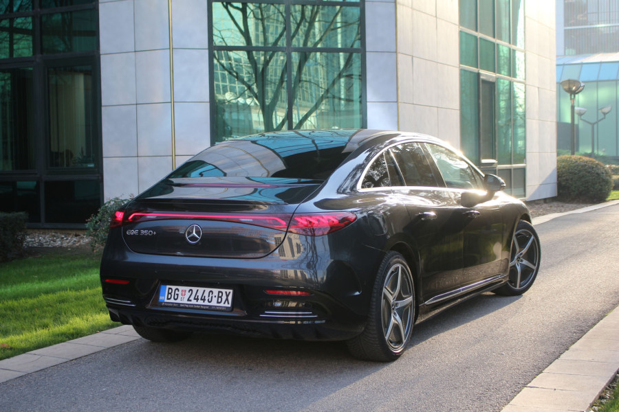 Test električnog automobila: Mercedes EQE – ništa bez tradicije