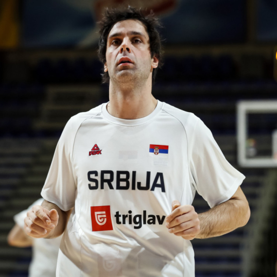 Teova trojka Špancima sa devet metara – za besmrtnost VIDEO