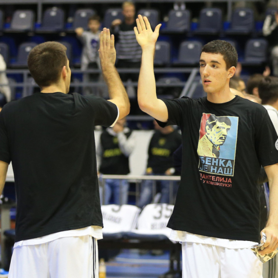 "Grobari" pamte Grka: Janis Kuzeloglu ide u PAO