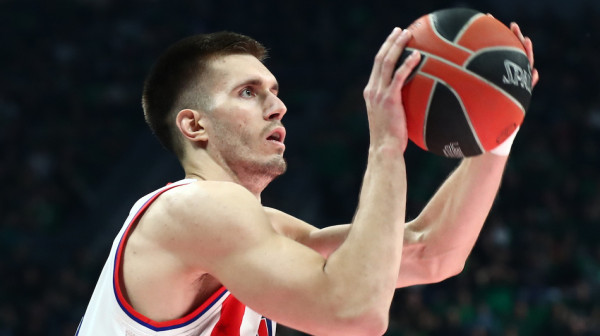 Stigla potvrda: Olimpijakos ispratio Petruševa