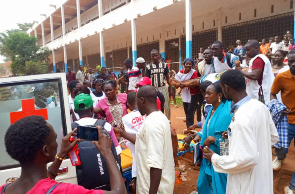 Stravična eksplozija tokom maturskog ispita; Poginulo najmanje 29 učenika, povređeno 260 FOTO