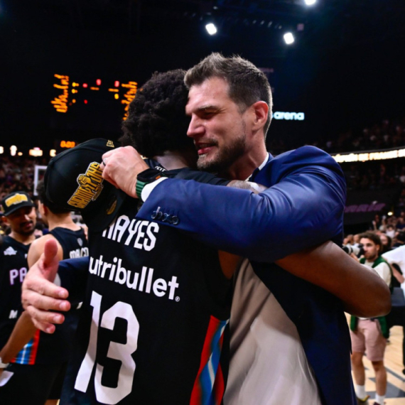 Pariz se rastao sa Hejsom