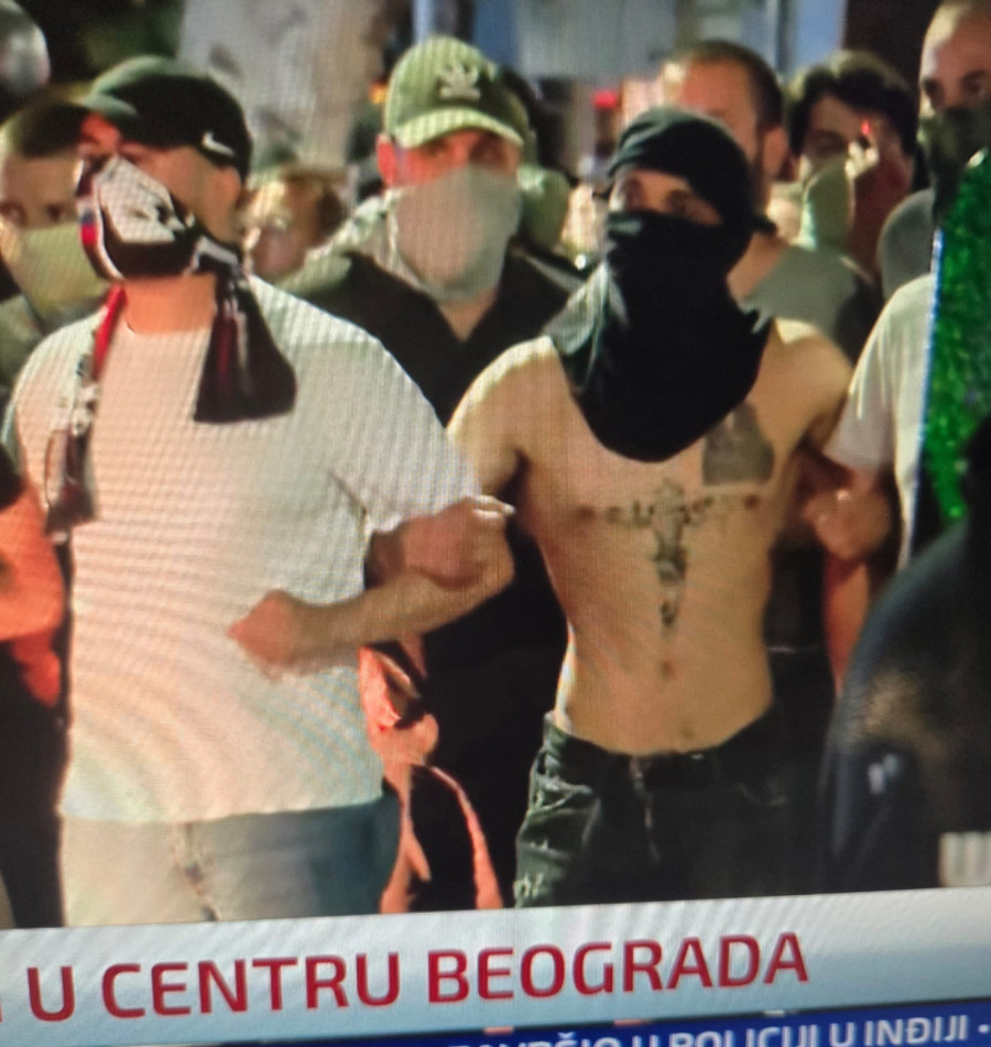 Studenti? Pa ovo kao fanatična intifada... FOTO
