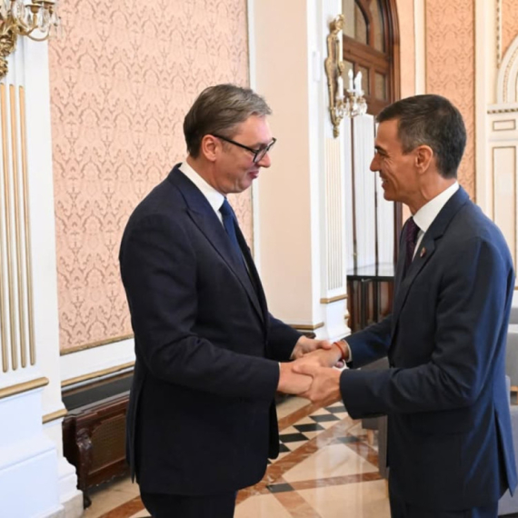 Vučić u Sevilji: Sastao se sa Sančezom; "Otvoreno o svim važnim temama sa prijateljem" FOTO