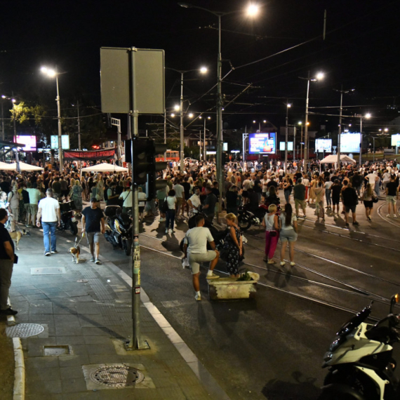 Pozivao druge da prekinu školovanje i blokiraju, a on se obrazovao: "Roleks student" sada to i javno potvrdio