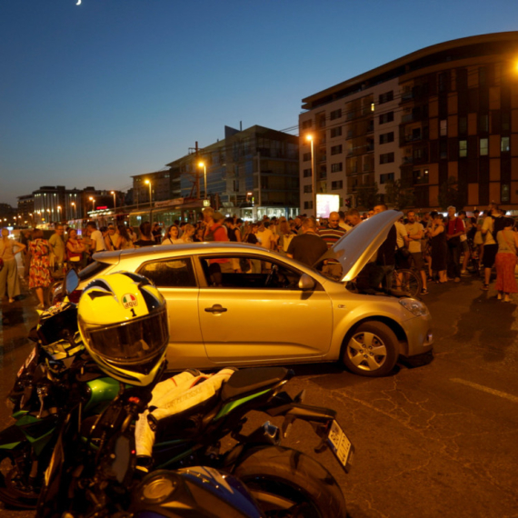 Sudija koja je zabranila urednici "Novosti" da radi sa N1 poručila: Blokaderi imaju moju punu podršku VIDEO