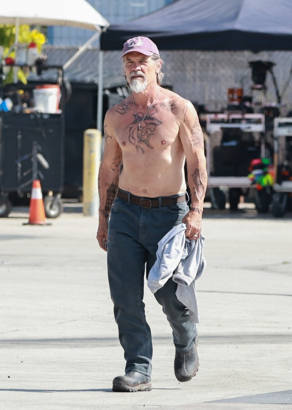 Poznati glumac totalno neprepoznatljiv FOTO