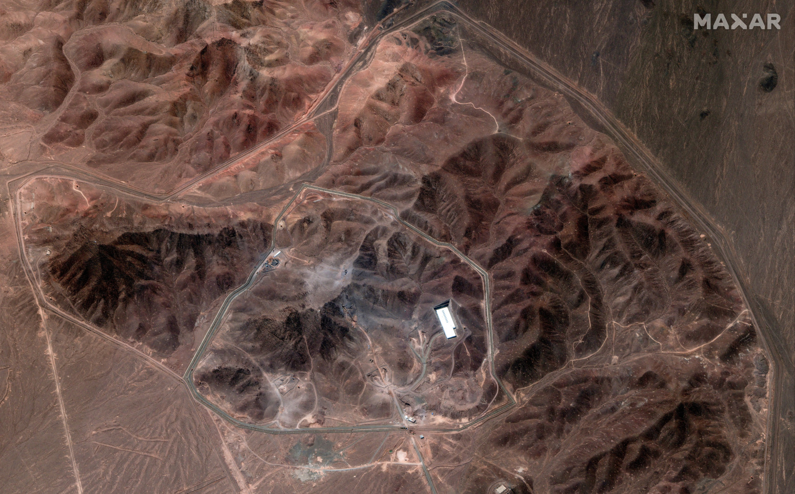 Objavljeni satelitski snimci; Šta to radi Iran? FOTO