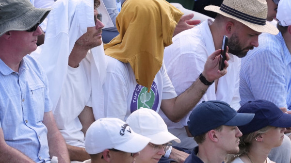 Neprijatna tišina sa Runeovom majkom, bezobrazni Kinez i pusti snovi sa Fonjinijem