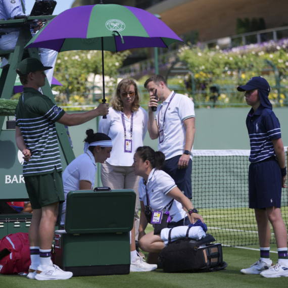 Dvostruka finalistkinja Vimbldona morala da preda