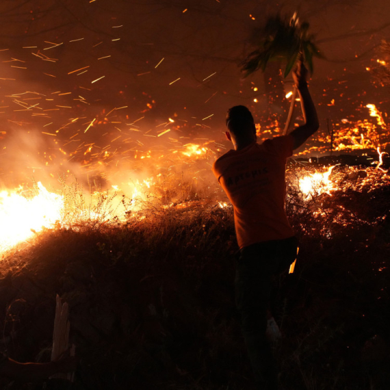 "Vuk" pustoši sve pred sobom; Izdato naređenje: Bežite, odmah! FOTO/VIDEO
