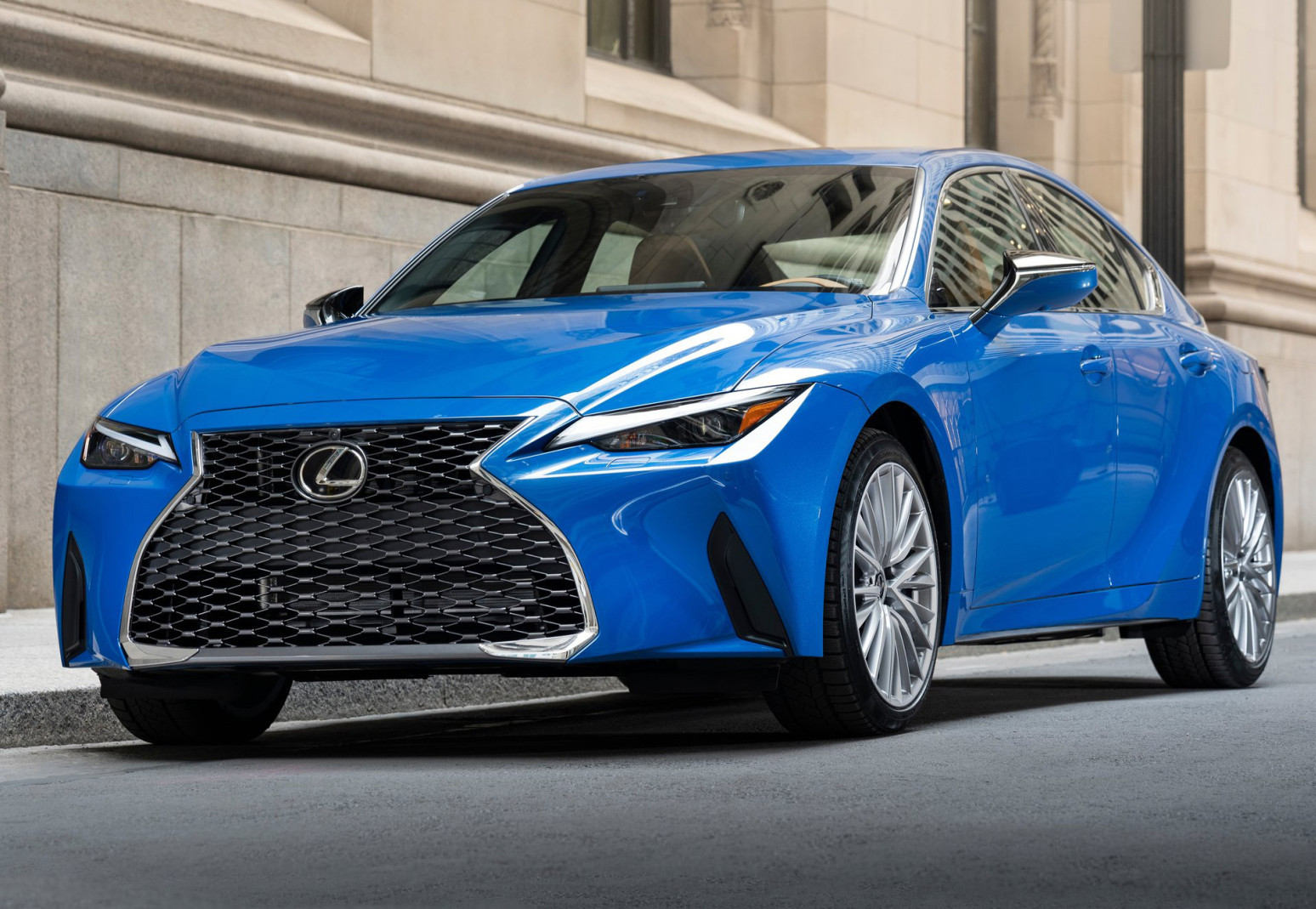 Novi Lexus IS bi mogao da pomrsi račune BMW-u i Mercedesu FOTO/VIDEO